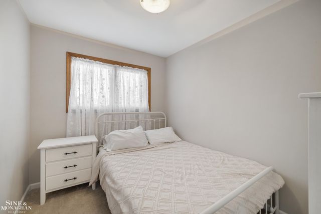 32549 Gloede Drive Drive, Warren, MI 48088