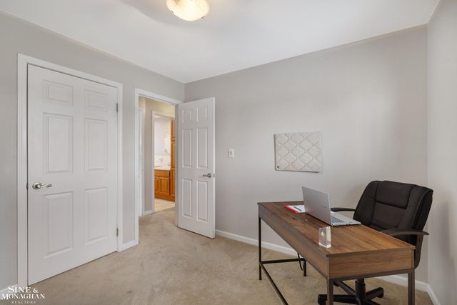 32549 Gloede Drive Drive, Warren, MI 48088