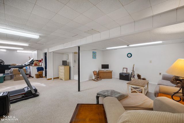 32549 Gloede Drive Drive, Warren, MI 48088