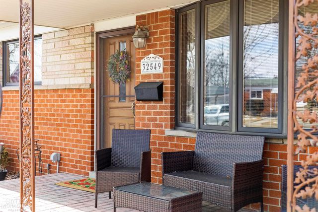 32549 Gloede Drive Drive, Warren, MI 48088