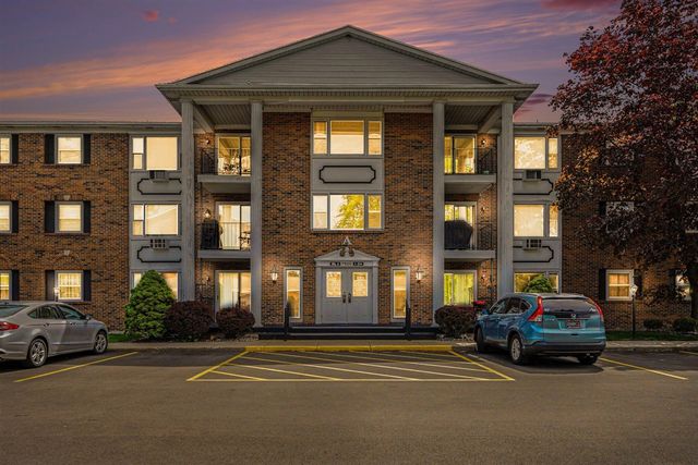 7500 Boulder Bluff Drive 9, Jenison, MI 49428
