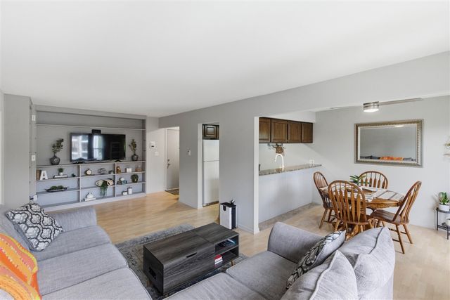 7500 Boulder Bluff Drive 9, Jenison, MI 49428
