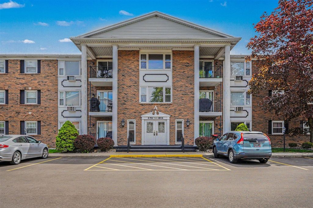 7500 Boulder Bluff Drive 9, Jenison, MI 49428