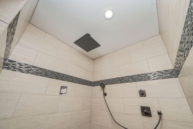 5777 Wildwood Road, Crestview, FL 32536