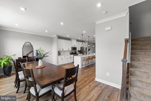 135 BURKWOOD TER, Lake Frederick, VA 22630
