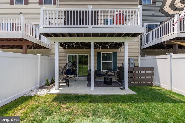 135 BURKWOOD TER, Lake Frederick, VA 22630