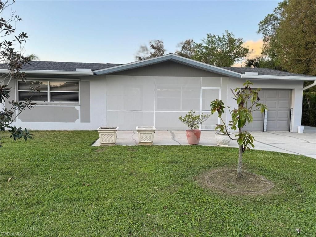 698 Muscogee DR, NORTH FORT MYERS, FL 33903 — exterior