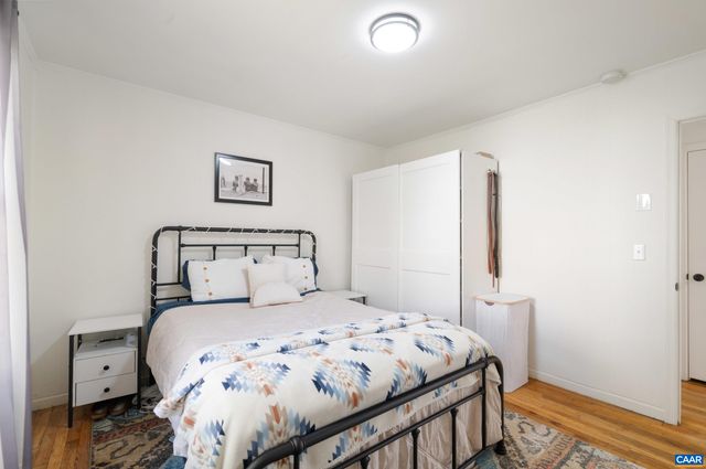 105 HARTMANS MILL RD, Charlottesville, VA 22902
