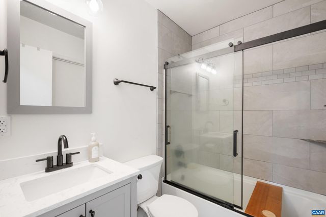 105 HARTMANS MILL RD, Charlottesville, VA 22902