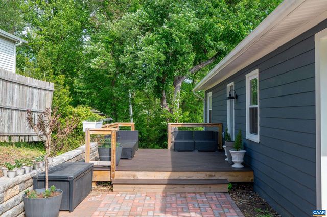 105 HARTMANS MILL RD, Charlottesville, VA 22902