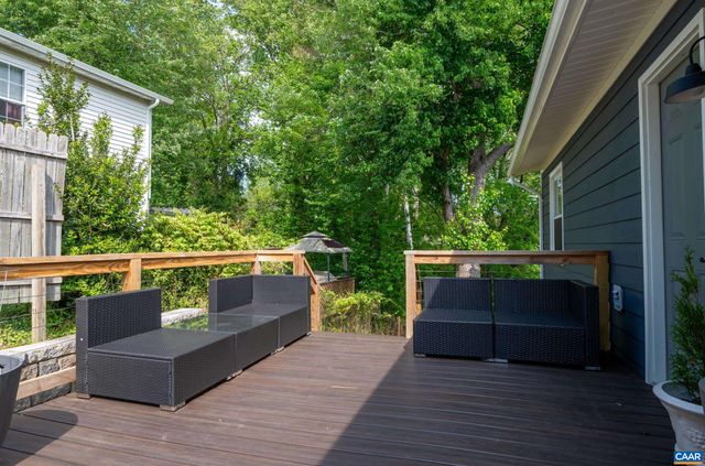 105 HARTMANS MILL RD, Charlottesville, VA 22902