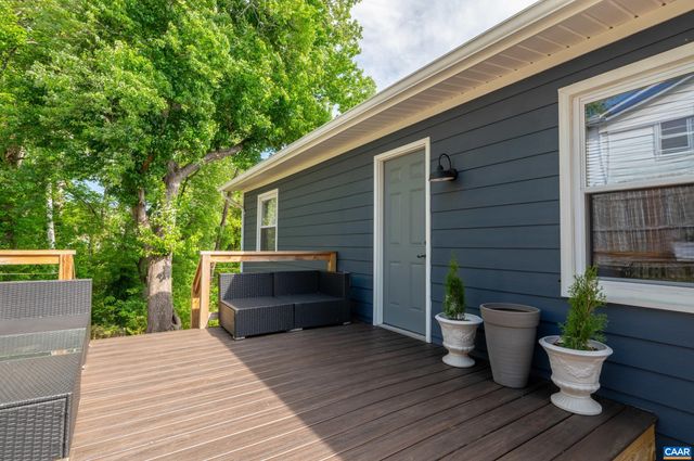 105 HARTMANS MILL RD, Charlottesville, VA 22902