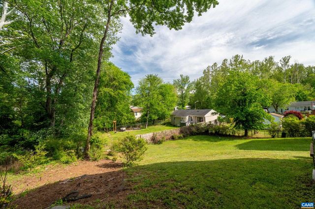 105 HARTMANS MILL RD, Charlottesville, VA 22902