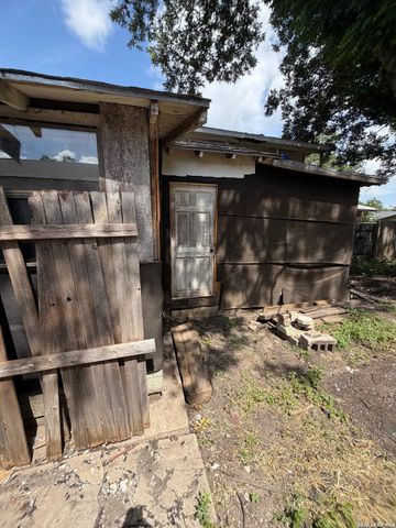 2429 Potosi, San Antonio, TX 78207