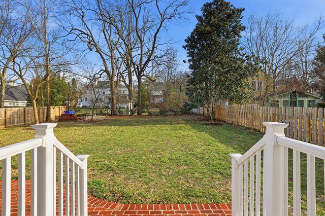 236 Clay Avenue, Lexington, KY 40502