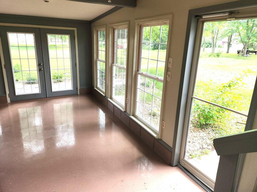 Image 23 of property listing at 211 E Depew Street, Odin, IL 62870
