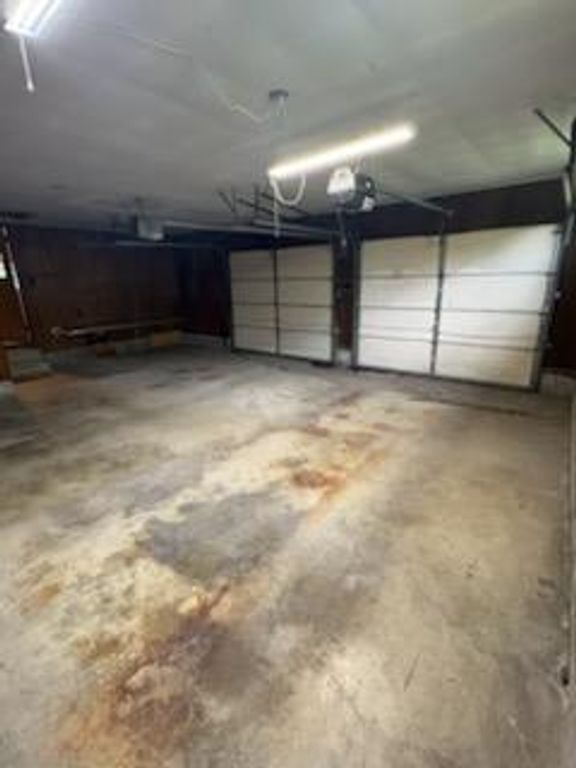 Image 45 of property listing at 211 E Depew Street, Odin, IL 62870