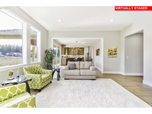 143 GASSMAN Rd, Castle Rock, WA 98611