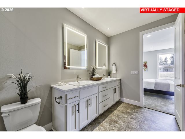 143 GASSMAN Rd, Castle Rock, WA 98611