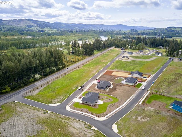143 GASSMAN Rd, Castle Rock, WA 98611