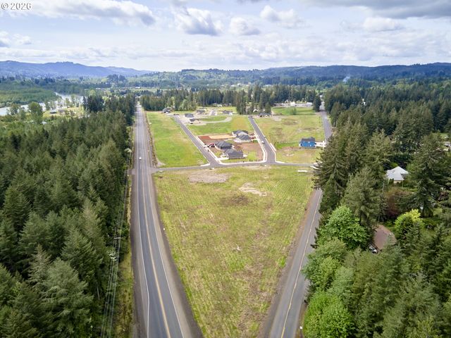 143 GASSMAN Rd, Castle Rock, WA 98611