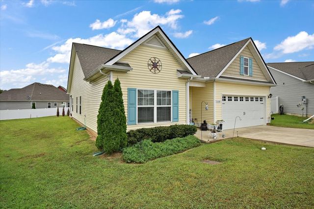 110 Daughters Ct, Shelbyville, TN 37160