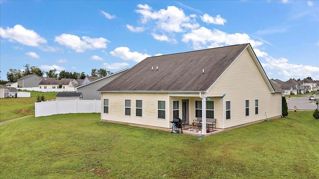 110 Daughters Ct, Shelbyville, TN 37160