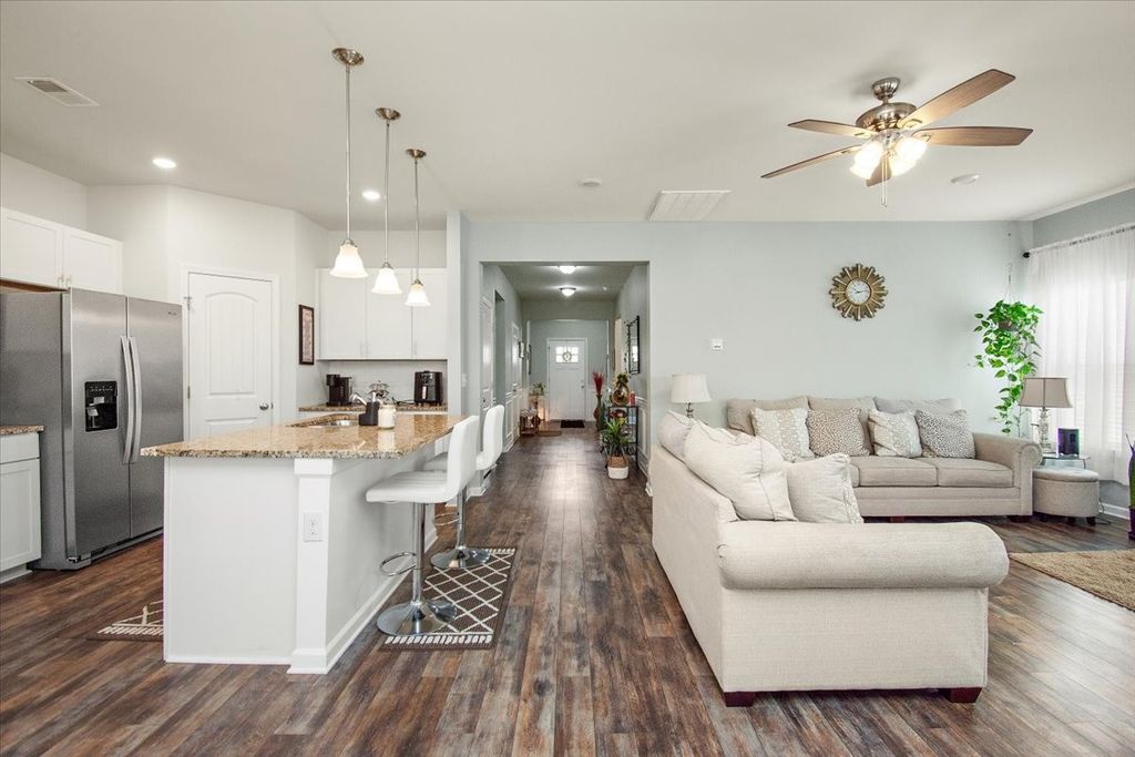 110 Daughters Ct, Shelbyville, TN 37160