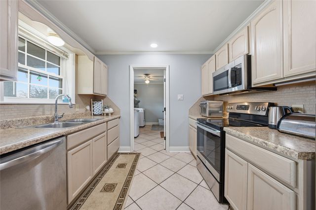 12637 State Highway 19 N, Athens, TX 75752