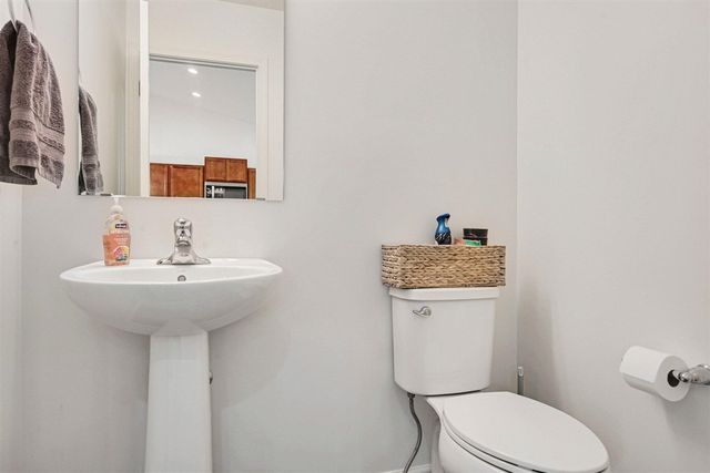 58640 Pond View Lane, Three Rivers, MI 49093