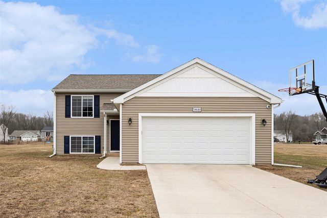 58640 Pond View Lane, Three Rivers, MI 49093