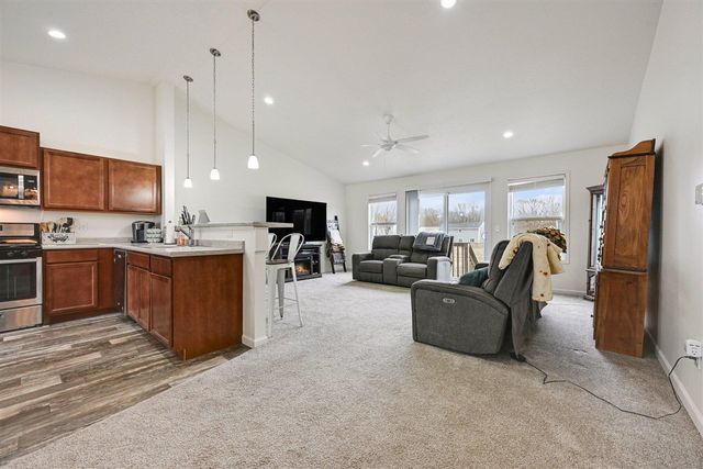 58640 Pond View Lane, Three Rivers, MI 49093