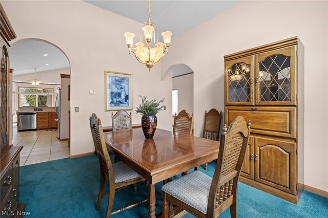 9418 Scottsdale Drive, Broadview Heights, OH 44147
