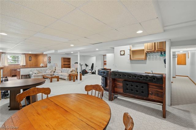 9418 Scottsdale Drive, Broadview Heights, OH 44147