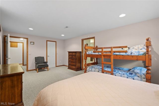 9418 Scottsdale Drive, Broadview Heights, OH 44147