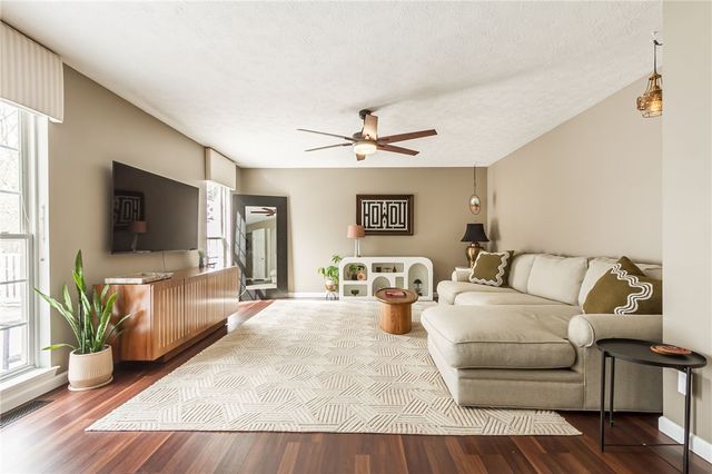 33 Chadwick Manor, Perinton, NY 14450