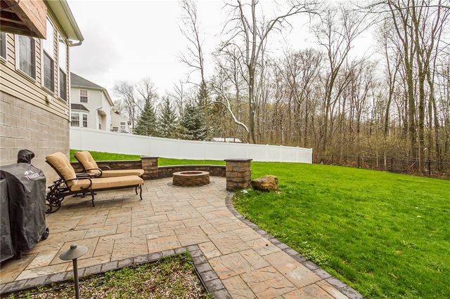 33 Chadwick Manor, Perinton, NY 14450