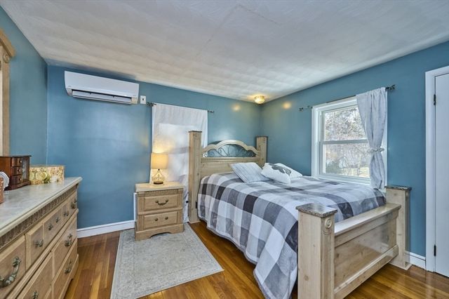 14 Woodside Terrace, Woburn, MA 01801