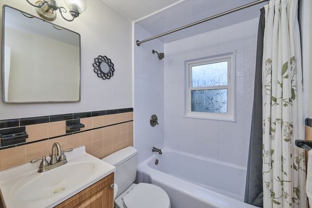 14 Woodside Terrace, Woburn, MA 01801