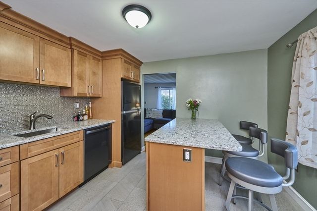 14 Woodside Terrace, Woburn, MA 01801