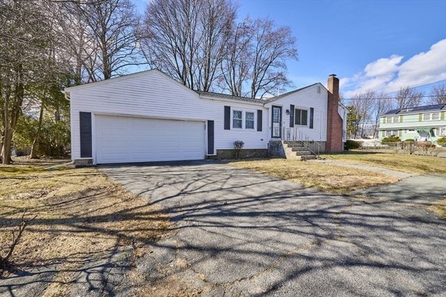 14 Woodside Terrace, Woburn, MA 01801