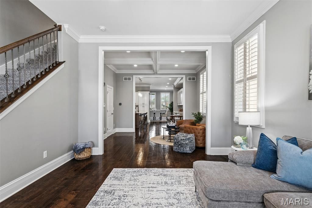 Image 12 of property listing at 1123 Kentucky Avenue, St Louis, MO 63110