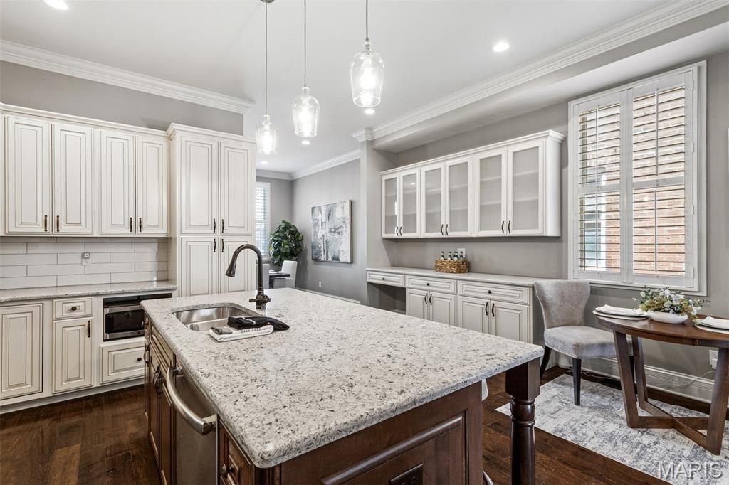 Image 23 of property listing at 1123 Kentucky Avenue, St Louis, MO 63110
