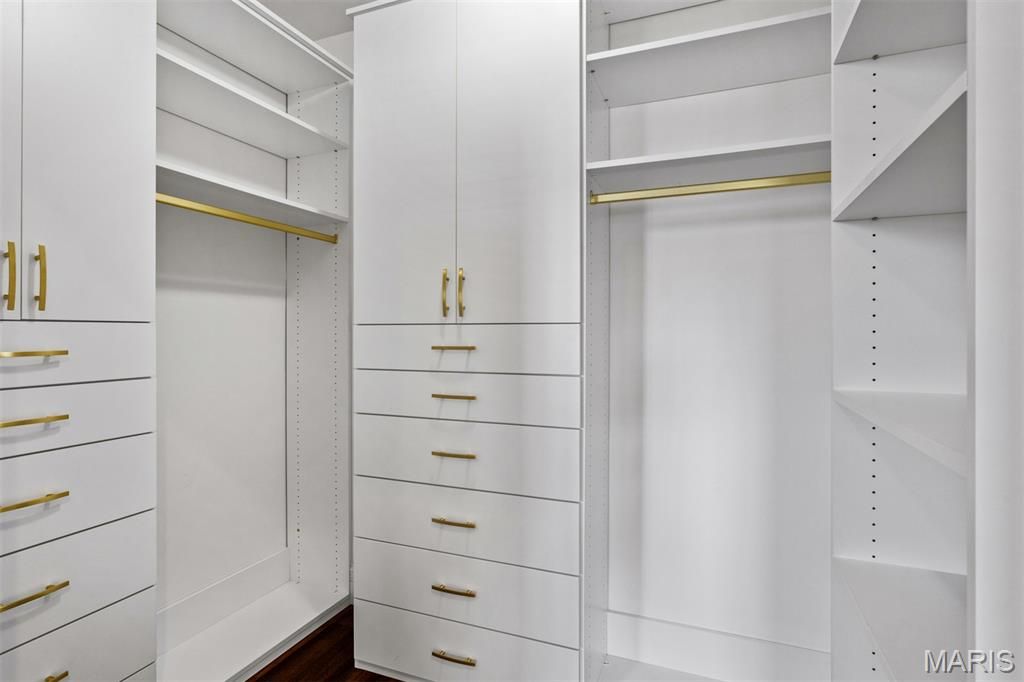 Image 38 of property listing at 1123 Kentucky Avenue, St Louis, MO 63110
