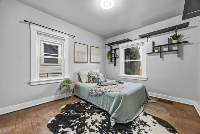 1522 J Avenue NE, Cedar Rapids, IA 52402