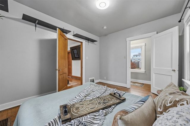 1522 J Avenue NE, Cedar Rapids, IA 52402