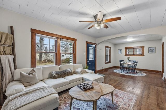 1522 J Avenue NE, Cedar Rapids, IA 52402