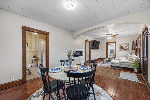 1522 J Avenue NE, Cedar Rapids, IA 52402