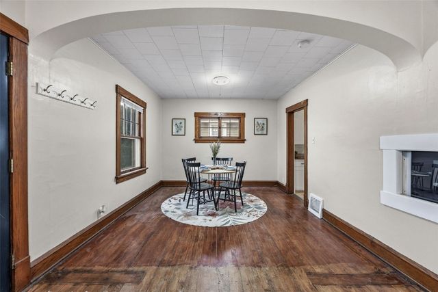 1522 J Avenue NE, Cedar Rapids, IA 52402