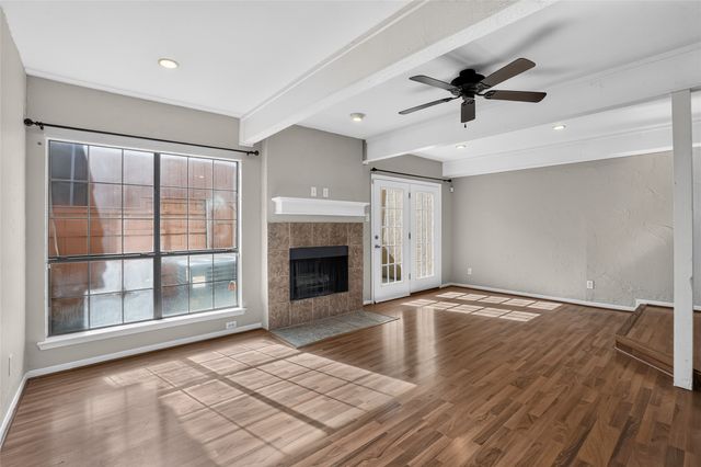 2606 Encina 2, Irving, TX 75038